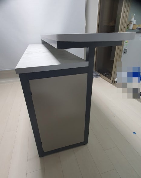 맞춤제작 바테이블 및 붙박이 와인 진열장