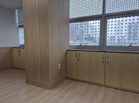 맞춤제작 붙박이 여닫이 도어 수납장