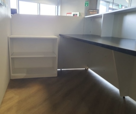 인포메이션 상담데스크 카운터