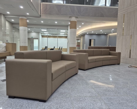 드라마  촬영장 세트장 라운드 로비 대기용 쇼파