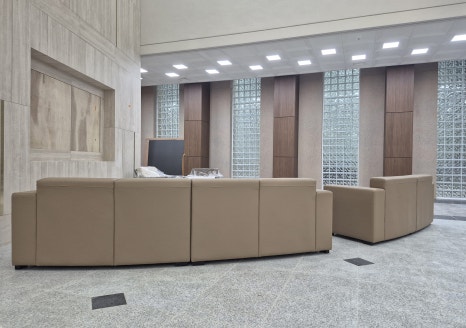 드라마  촬영장 세트장 라운드 로비 대기용 쇼파