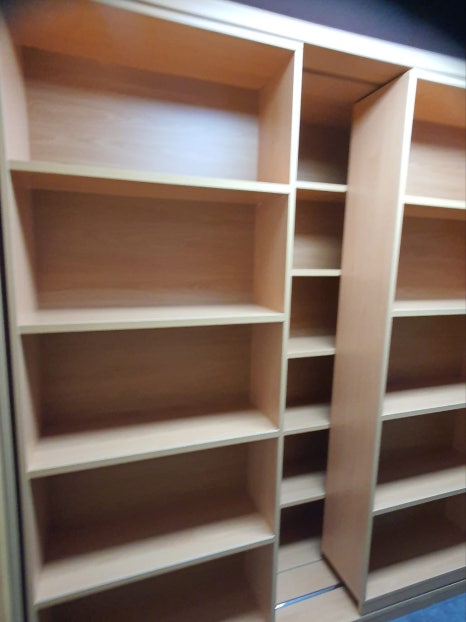 이동식 슬라이딩 서가 붙박이