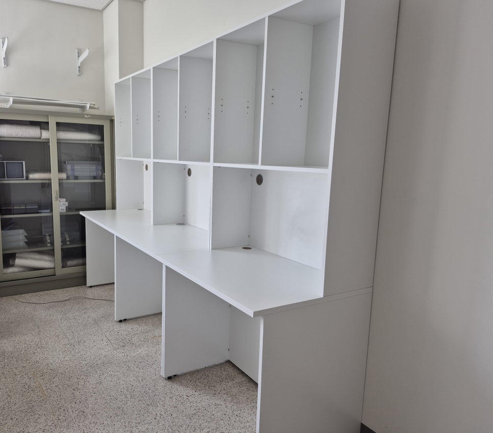 연구실 전용 상부 오픈 수납 공간활용 일체형 책상